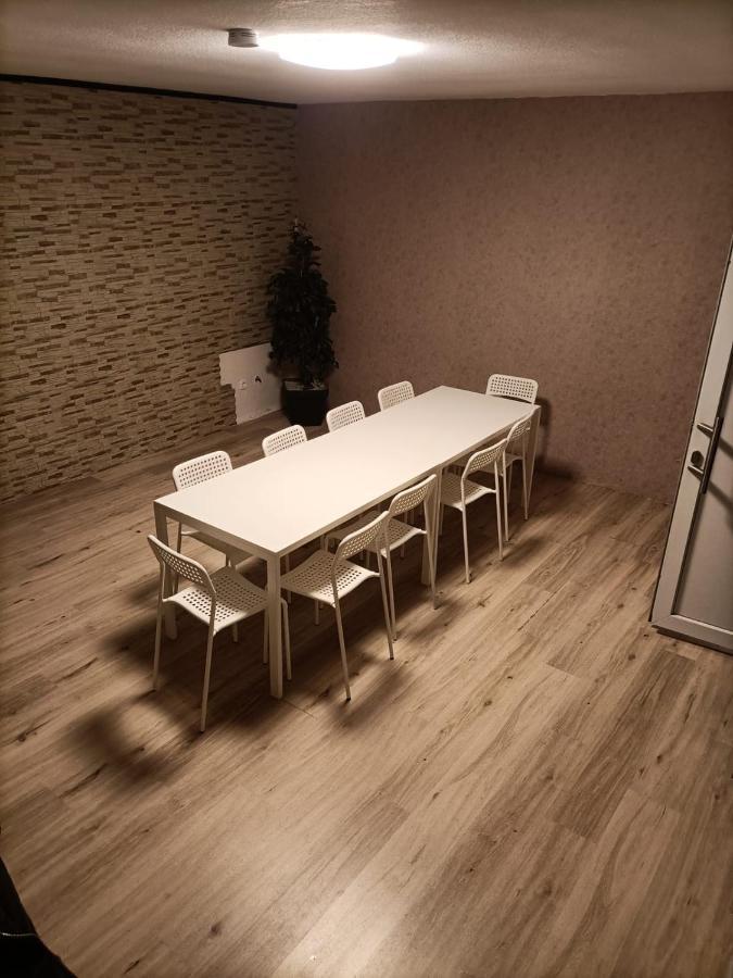 Krefeld House - 20 Min To Dus Airport & Messe Appartement Buitenkant foto
