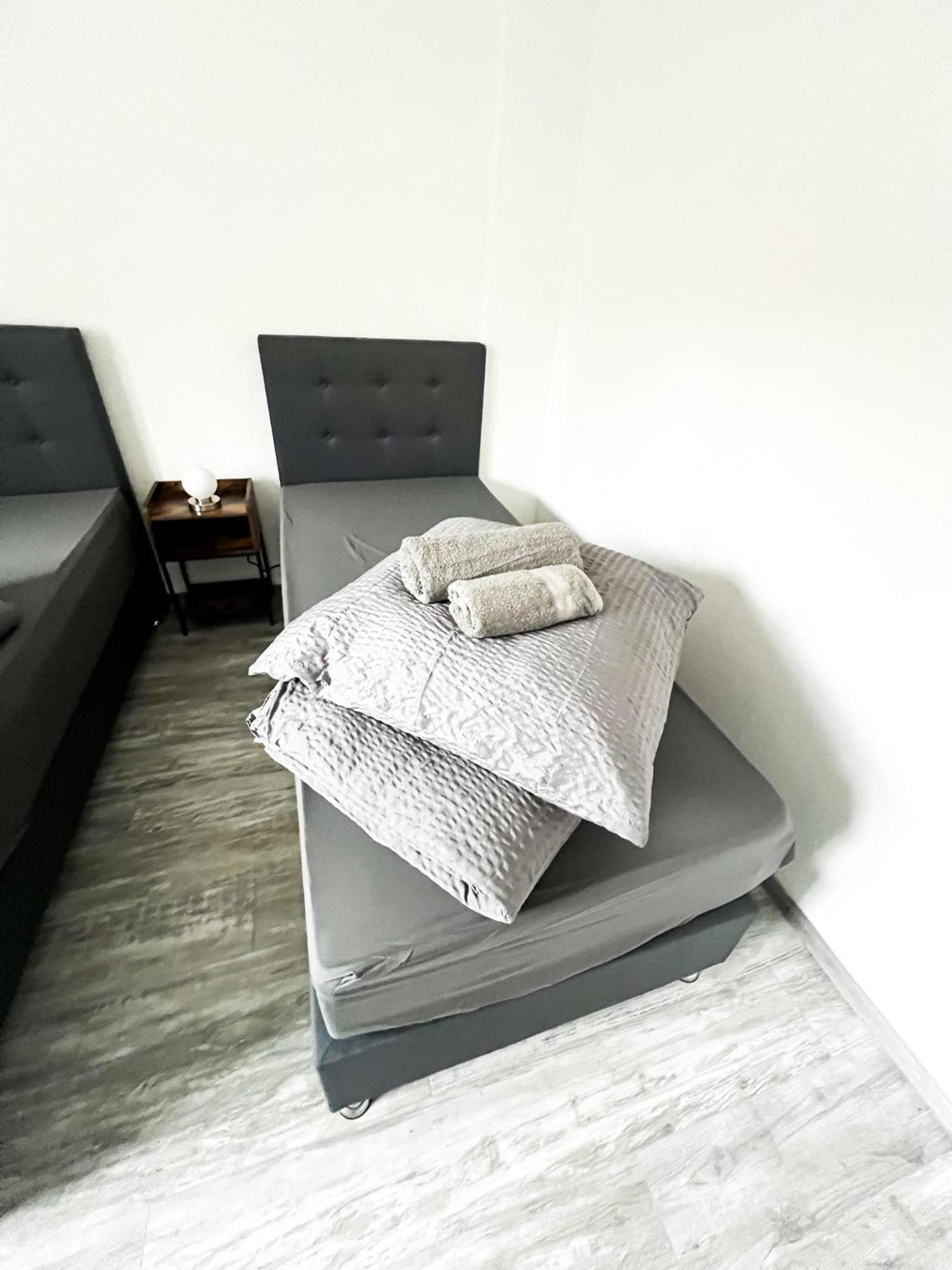 Krefeld House - 20 Min To Dus Airport & Messe Appartement Buitenkant foto
